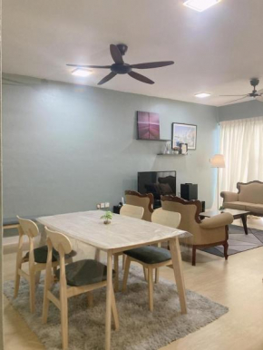 NR Crescent Homestay